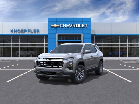 New 2026 Chevrolet Equinox LT w/ Convenience Package II AWD/4WD image 8