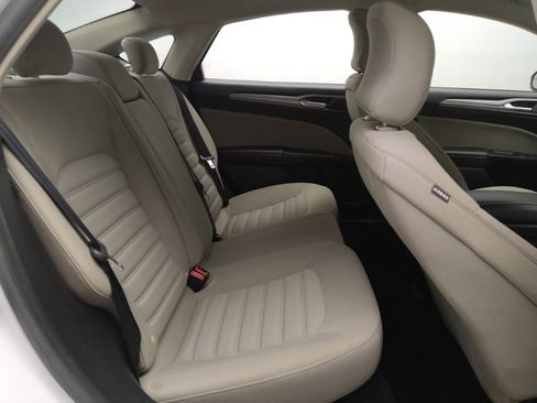 Used 2018 Ford Fusion S image 19