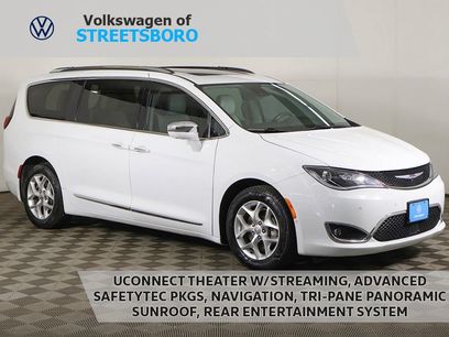 Used 2020 Chrysler Pacifica Limited w/ Advanced Safetytec Group