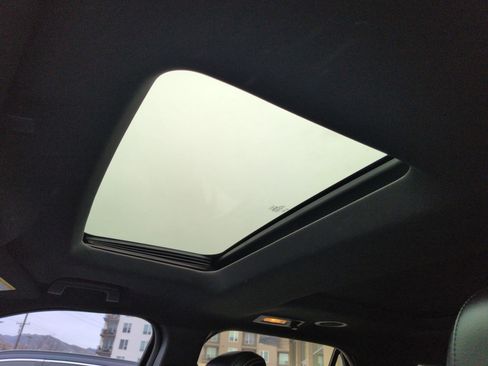 Used 2017 Ford Explorer Limited w/ Equipment Group 301A image 17