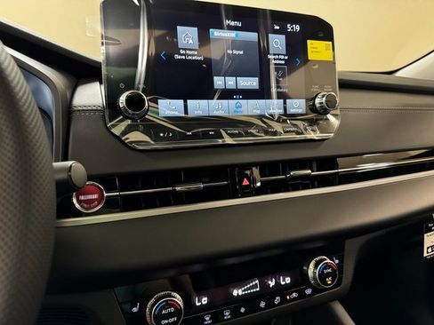 Used 2024 Mitsubishi Outlander Ralliart image 13