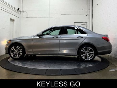 Used 2016 Mercedes-Benz C 300 Sport image 5