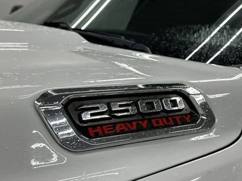 Used 2024 RAM 2500 Big Horn AWD/4WD image 30