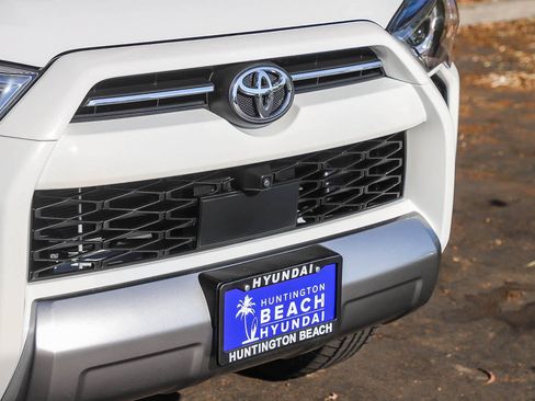 Used 2024 Toyota 4Runner TRD Off-Road Premium w/ Off Road Premium Plus Package AWD/4WD image 5