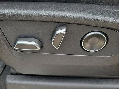 New 2026 GMC Sierra 1500 Denali w/ Denali Reserve Package image 15