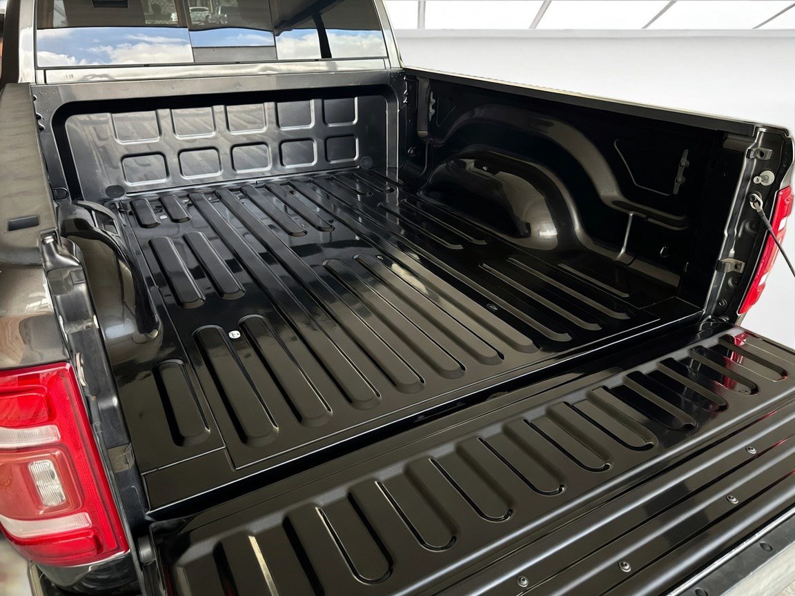 Used 2020 RAM 2500 Laramie AWD/4WD image 15