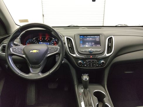 Used 2020 Chevrolet Equinox LT FWD image 22