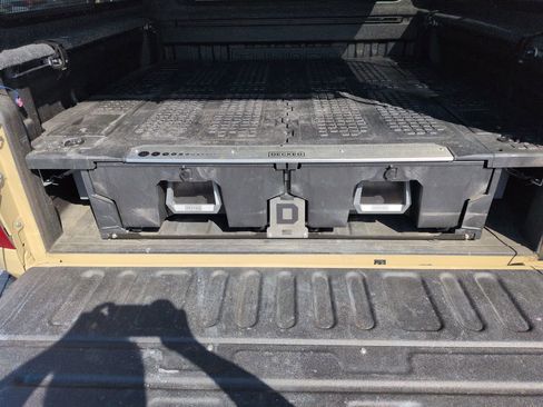 Used 2019 Toyota Tundra SR5 w/ TRD Off Road Package image 23