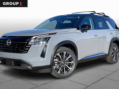 New 2026 Nissan Pathfinder Platinum