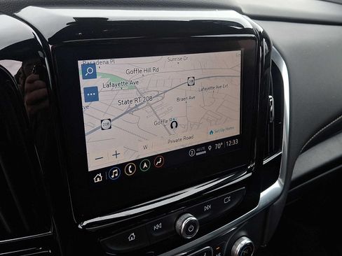Used 2023 Chevrolet Traverse LT w/ LT Premium Package AWD/4WD image 18