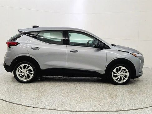 New 2027 Chevrolet Bolt LT w/ Comfort Package image 8