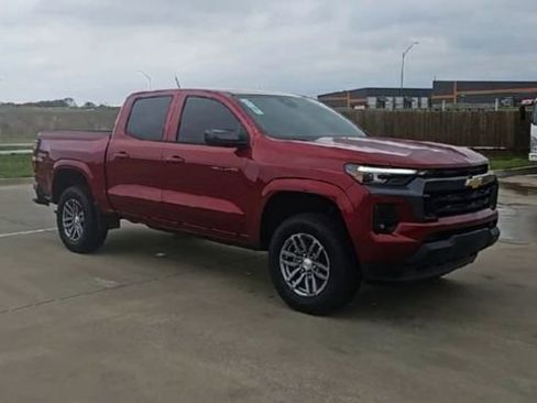 New 2026 Chevrolet Colorado LT w/ LT Convenience Package AWD/4WD image 2