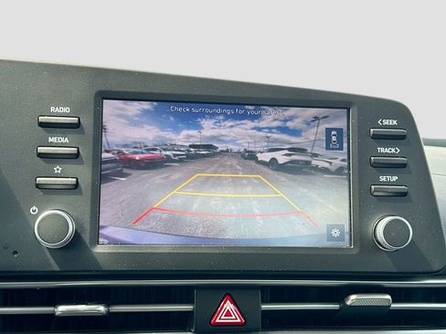 Used 2023 Hyundai Elantra SEL FWD image 13