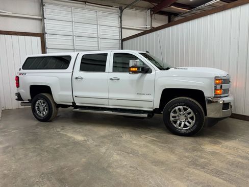 Used 2019 Chevrolet Silverado 2500 LTZ w/ Duramax Plus Package image 8