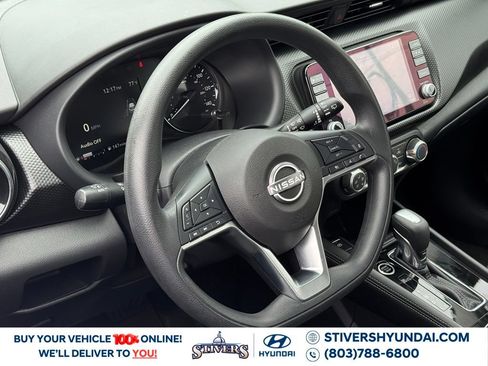 Used 2023 Nissan Kicks SV FWD image 19
