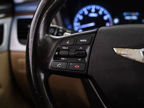 Used 2015 Hyundai Genesis 3.8 w/ Option Group 02 image 15