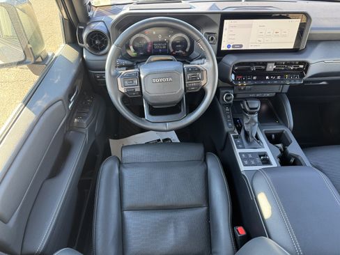 Used 2025 Toyota Land Cruiser image 16
