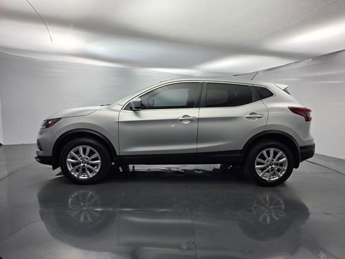 Used 2021 Nissan Rogue Sport S image 7
