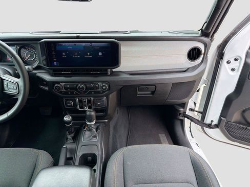 Used 2024 Jeep Wrangler Unlimited Sport AWD/4WD image 19