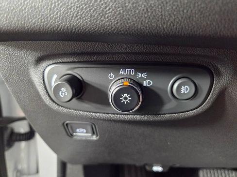 Used 2022 GMC Terrain SLT w/ Elevation Edition FWD image 18
