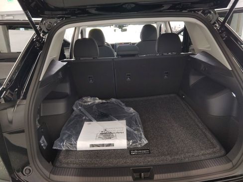 New 2026 Volkswagen Tiguan S AWD/4WD image 17