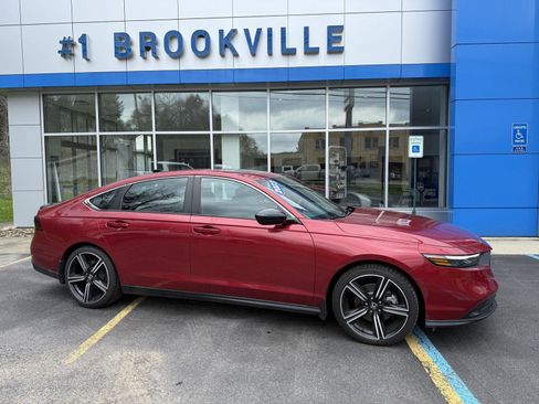 Used 2023 Honda Accord Sport image 29