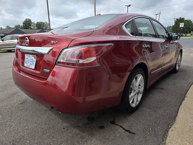 Used 2014 Nissan Altima 2.5 SV FWD image 7