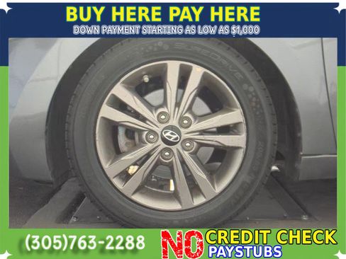 Used 2018 Hyundai Elantra SEL FWD image 16