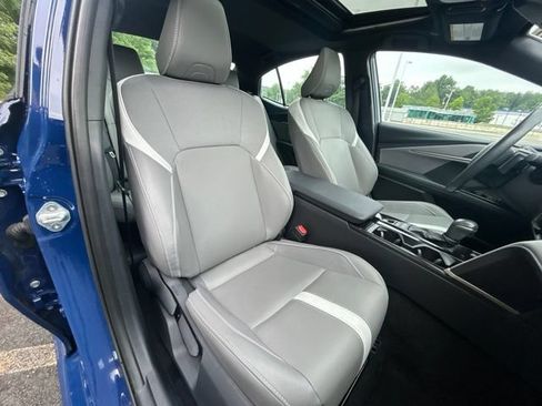 Used 2025 Toyota Camry SE w/ Multimedia Upgrade Package AWD/4WD image 30