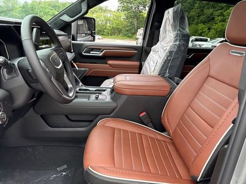 New 2026 GMC Sierra 2500 Denali Ultimate AWD/4WD image 4