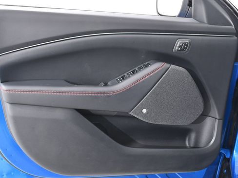 Used 2025 Ford Mustang Mach-E Premium w/ Sport Appearance Package AWD/4WD image 24