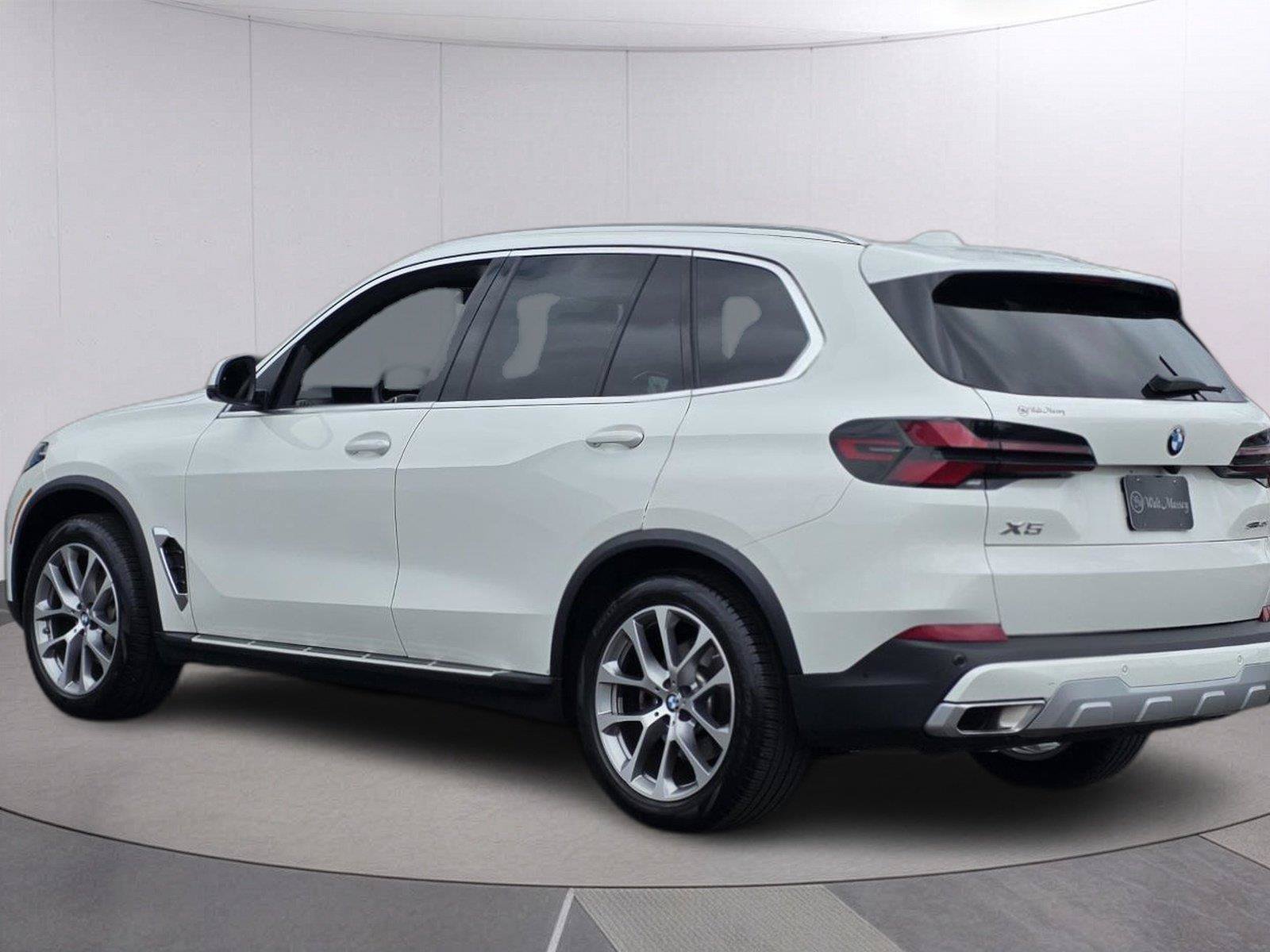 Used 2026 BMW X5 sDrive40i RWD image 7