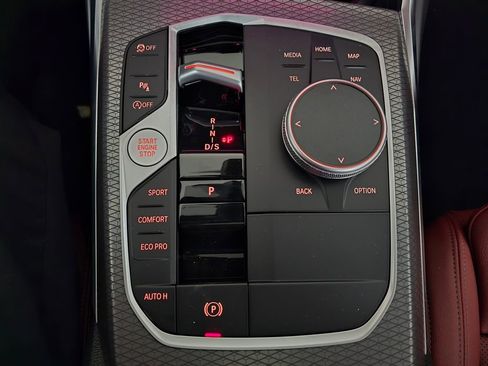 New 2026 BMW 330i xDrive Sedan w/ Premium Package image 25