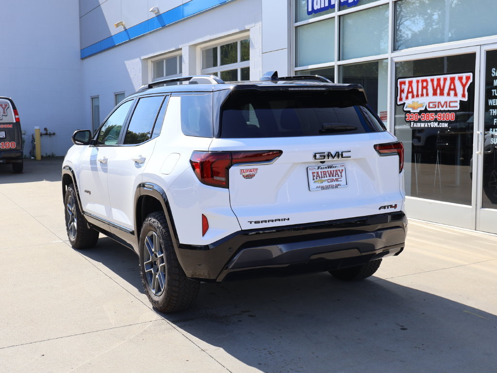 New 2027 GMC Terrain AT4 w/ Convenience Package III AWD/4WD image 8