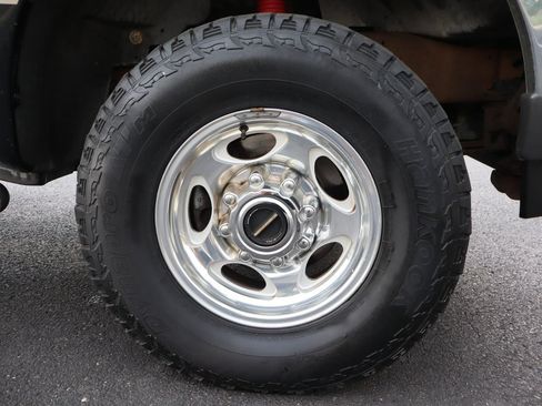 Used 2003 Ford F250 XL AWD/4WD image 42