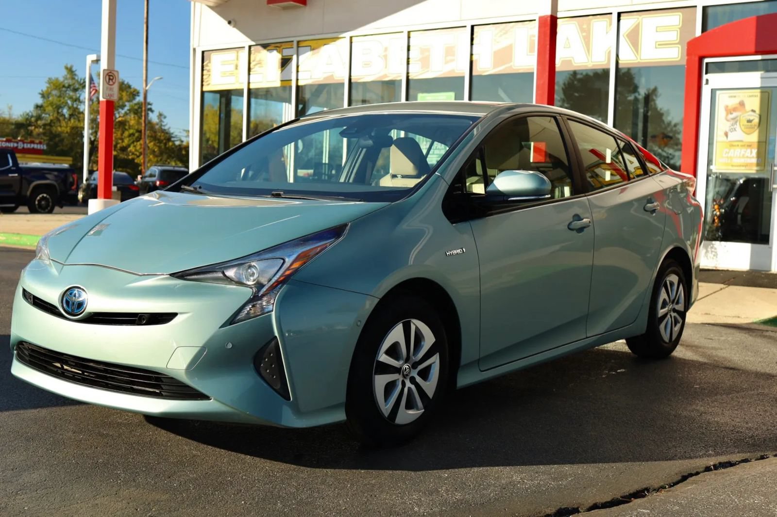 Used 2017 Toyota Prius Two w/ Prius Two Safety Plus Package FWD image 1