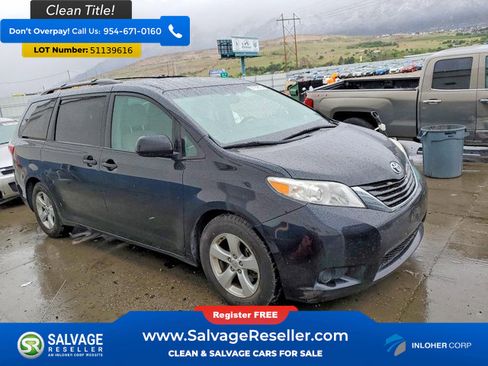 Used 2016 Toyota Sienna LE FWD image 5