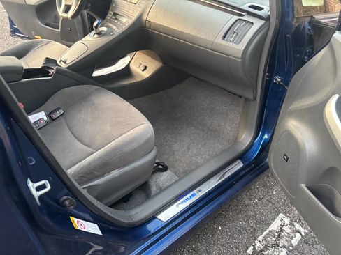 Used 2011 Toyota Prius Two image 22