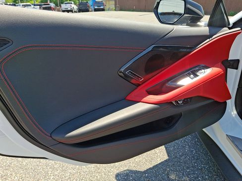 Used 2024 Chevrolet Corvette Stingray Preferred Cpe w/ Z51 Performance Package RWD image 11