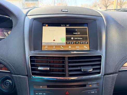 Used 2018 Lincoln MKT AWD w/ Technology Package image 23