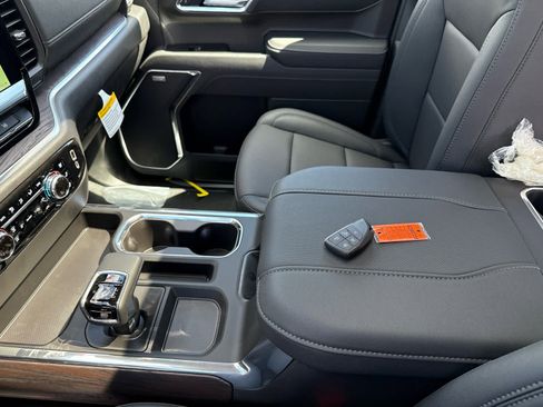 New 2026 GMC Sierra 1500 SLT AWD/4WD image 21