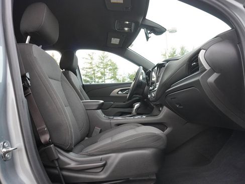 Used 2023 Chevrolet Traverse LT w/ LPO, Floor Liner Package image 36