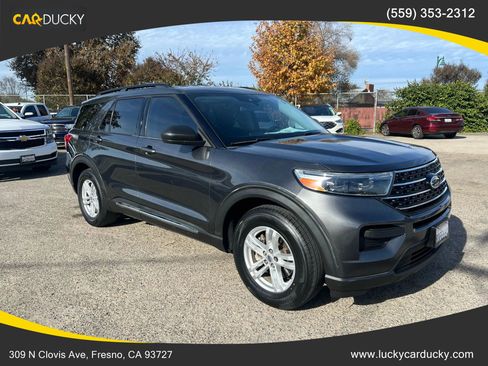 Used 2020 Ford Explorer XLT image 3