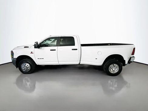 New 2026 RAM 3500 Big Horn AWD/4WD image 4