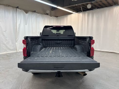 Certified 2025 Chevrolet Silverado 2500 LT w/ Convenience Package image 5