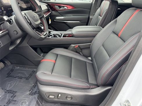 New 2026 Chevrolet Traverse RS w/ LPO, Floor Liner Package image 12