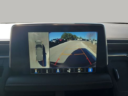 Used 2023 Chevrolet Tahoe Z71 w/ Luxury Package image 44