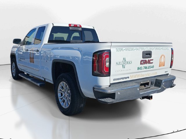 Used 2018 GMC Sierra 1500 SLT w/ SLT Preferred Package AWD/4WD image 5