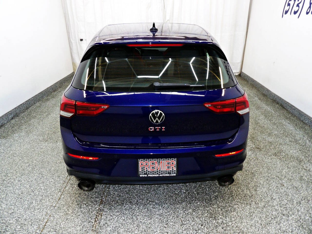 Used 2022 Volkswagen GTI SE FWD image 5