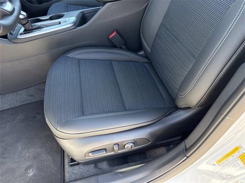 New 2026 Buick Envista Preferred image 14